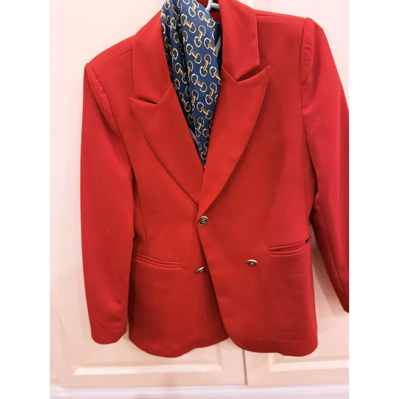 Blazer đỏ kèm khăn 972704