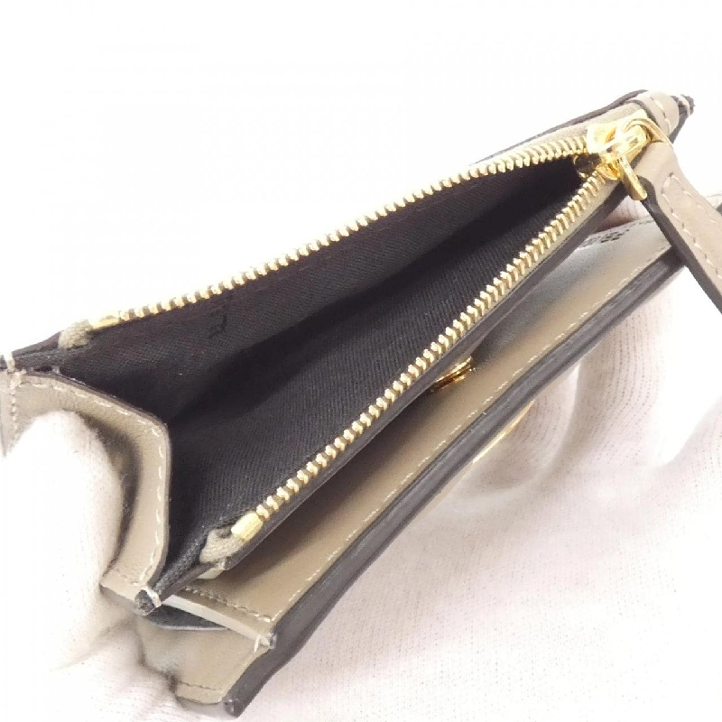 【Sản phẩm mới】Ví Fendi Slim Baguette 8M0506 AAJD 621717