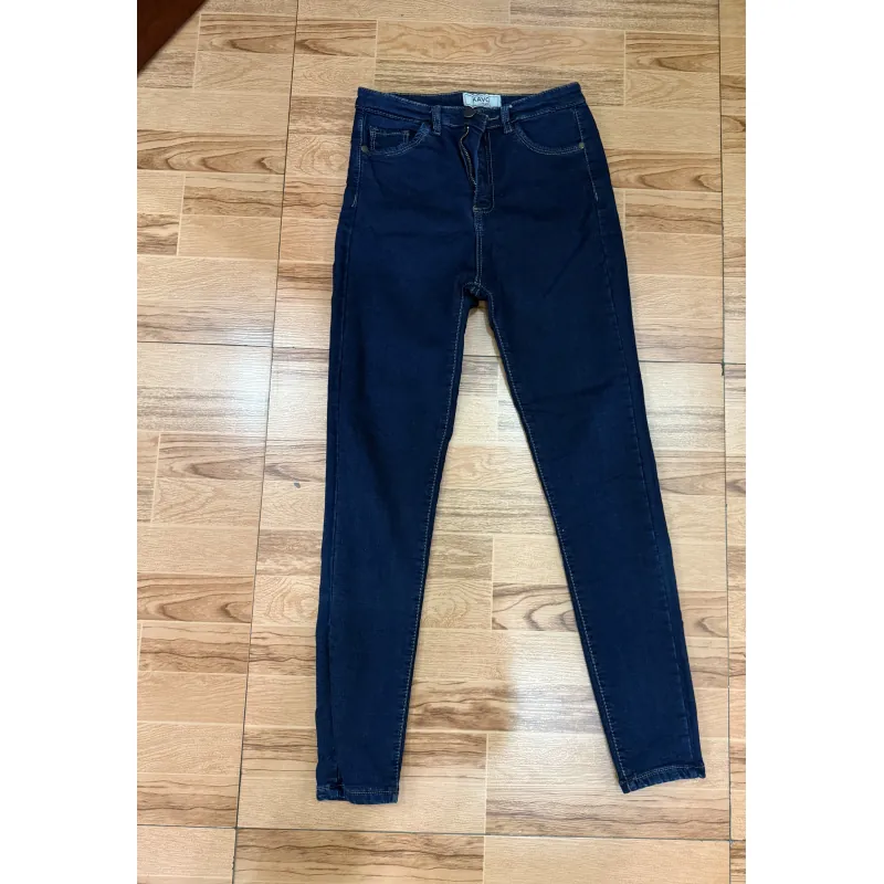 Quần jean xanh size s 935118