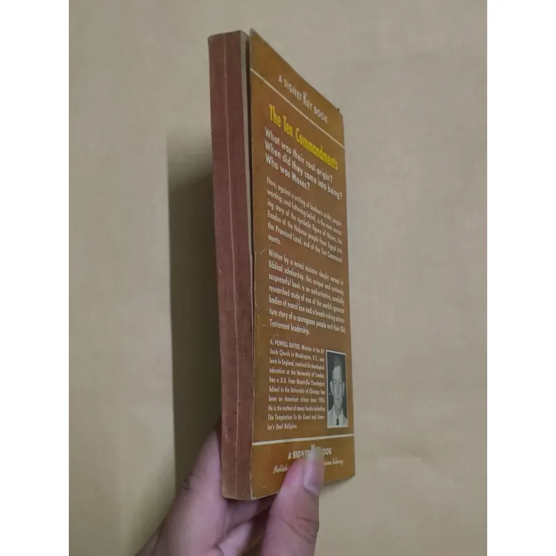 The Ten Commandments - A. Powell Davies 975512