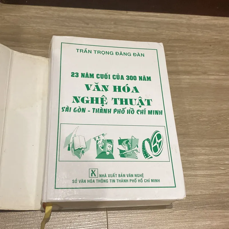 23 NĂM CUỐI CỦA 300 NĂM VĂN HÓA NGHỆ THUẬT SÀI GÒN- THÀNH PHỐ HỒ CHÍ MINH 571708