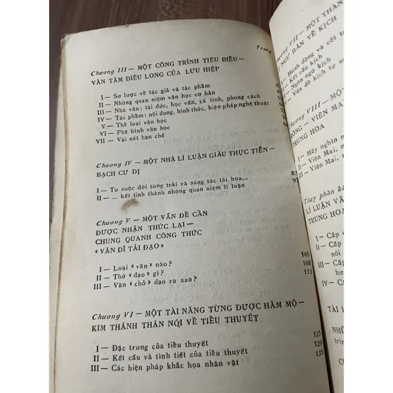 Tinh hoa lý luận văn học cổ điển Trung Quốc 748584