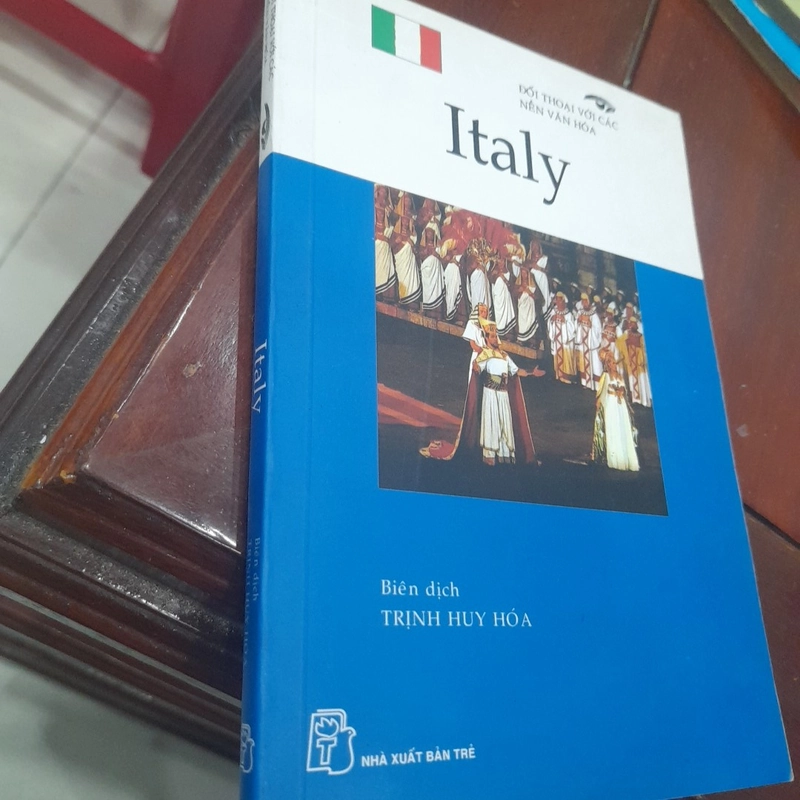 Đối thoại với các nền văn hóa: ITALY 461081