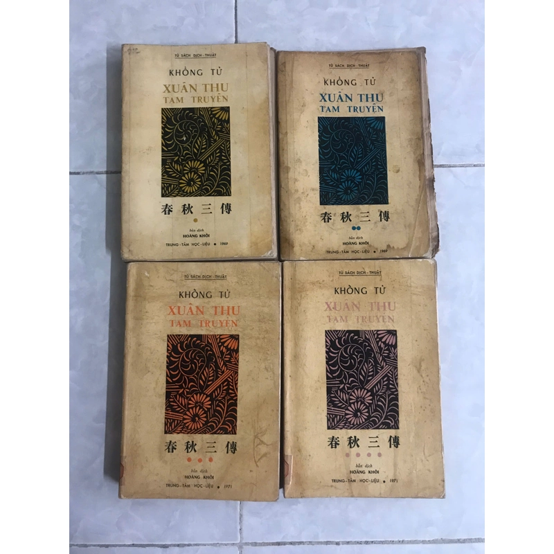 xuân thu tam truyện (kinh xuân thu-Khổng Tử) 4 cuốn (1-4; thiếu tập 5). xb trước 1975 522348