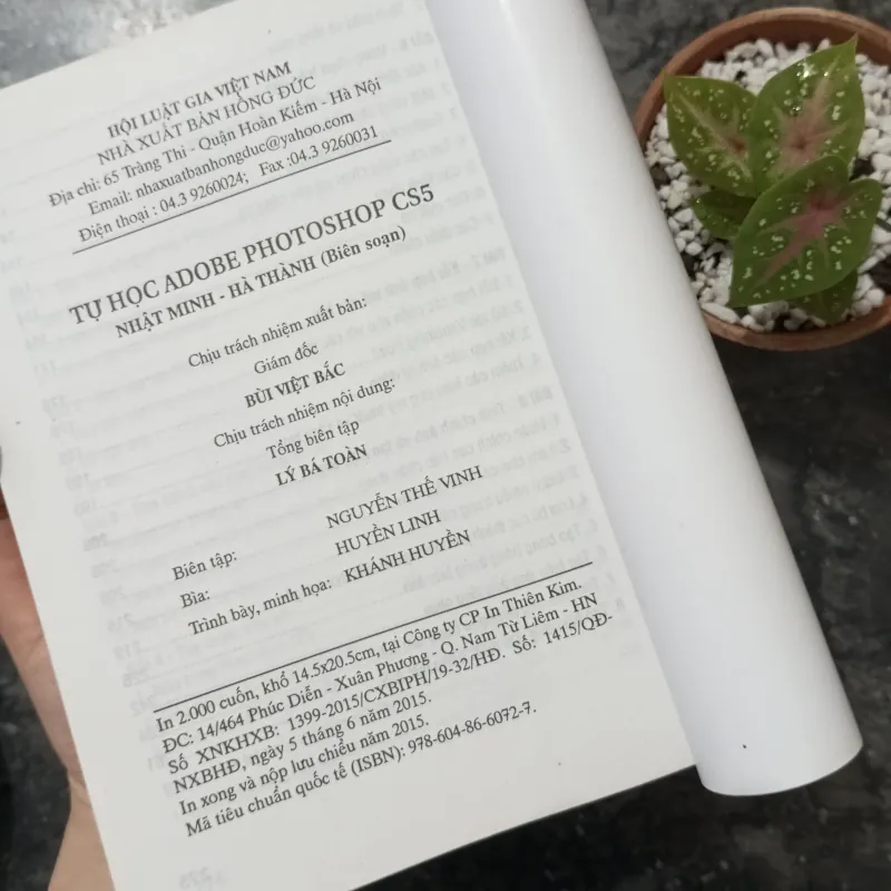 Sách Tự học Adobe Photoshop CS6 - minh hoạ chi tiết [Sách Học Đồ Họa Cơ Bản] 1009956