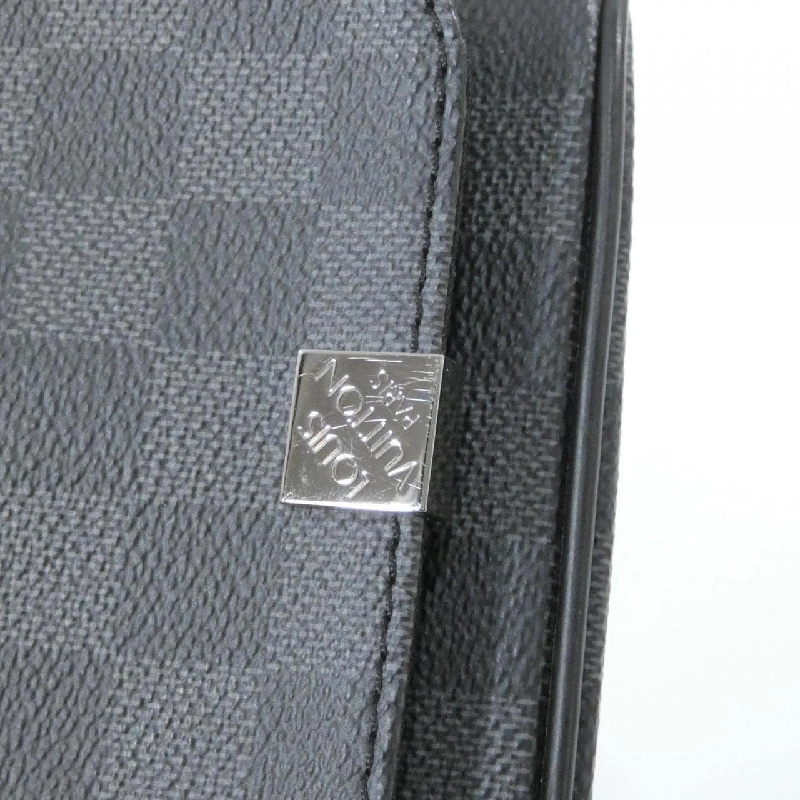 Túi xách chéo Louis Vuitton Damier Graphite District MM N41029 - Hàng hiệu Chính hãng 801983