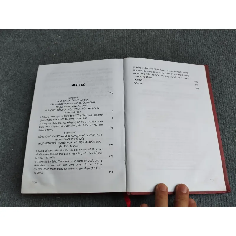 LỊCH SỬ ĐẢNG BỘ BỘ TỔNG THAM MƯU CƠ QUAN BỘ QUỐC PHÒNG (1945 - 2005) TẬP II 694816