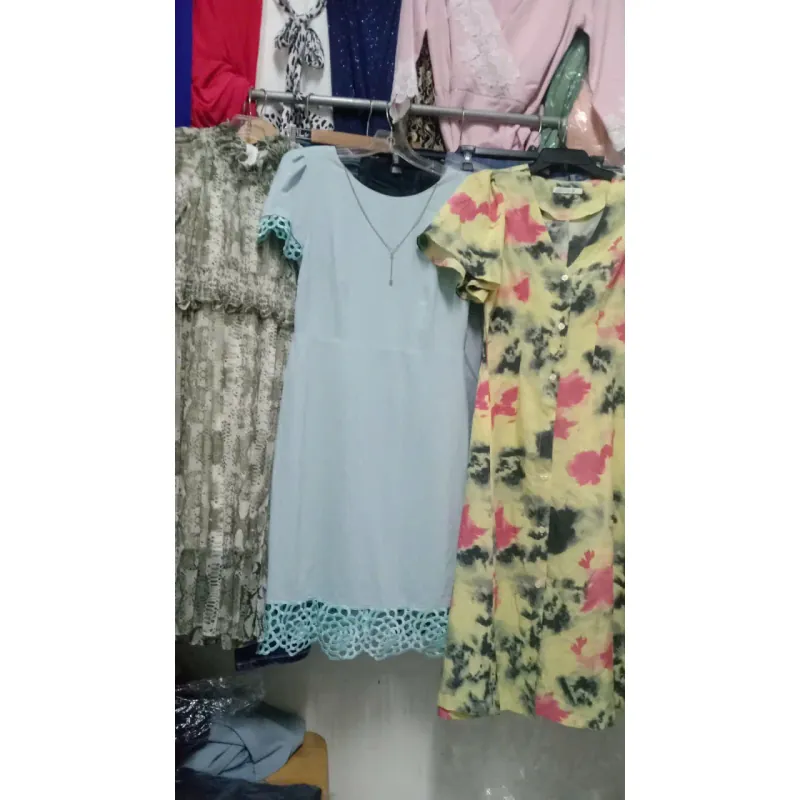 Combo 03 cái đầm size S giá 95k 697166