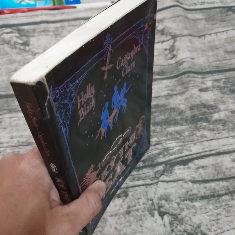 KỲ THI SẮT - Trường học pháp thuật phần 1- Holly Black & Clare 681829