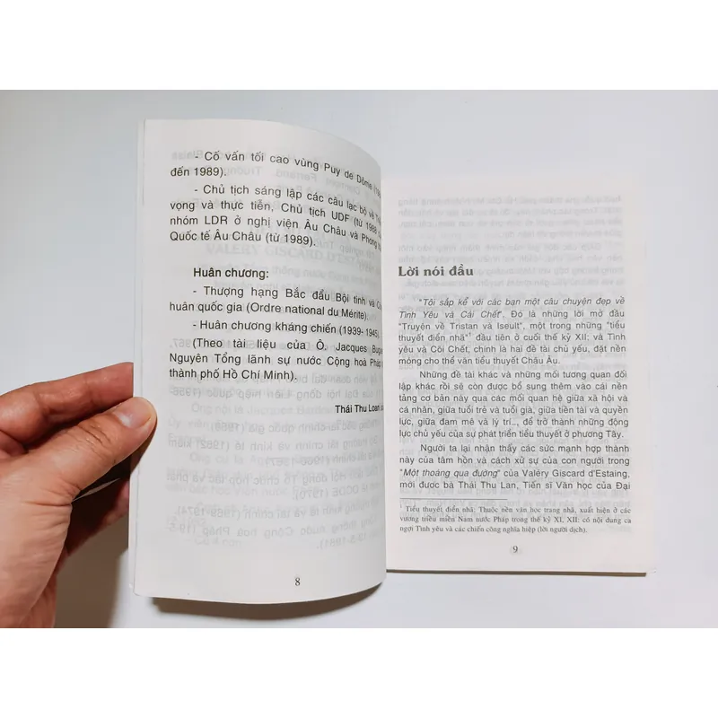 Một Thoáng Qua Đường - Valery Giscard D'estaing 734562