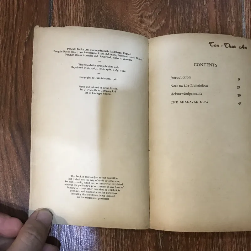 The Bhagavad Gita (8) 1012846