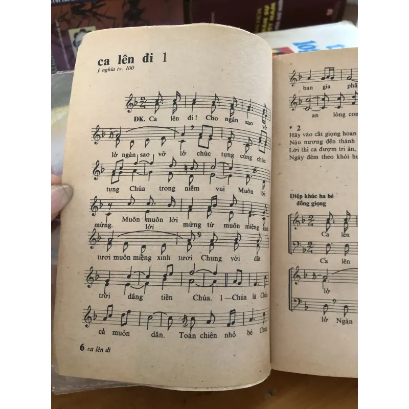 Tuyển tập ca lên đi 1041420