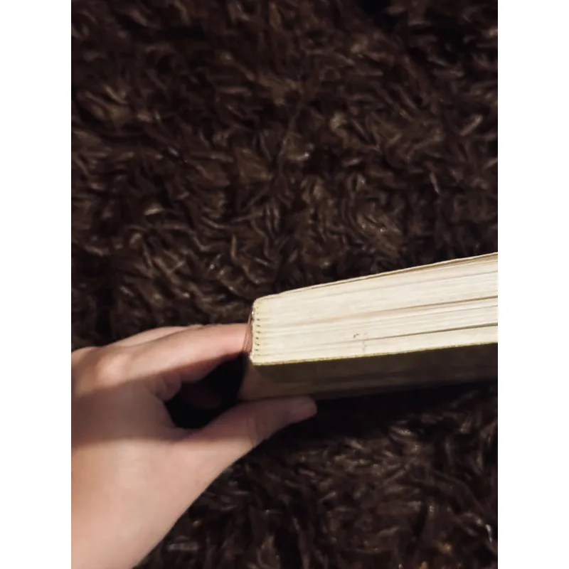 Bút ký dưới hầm 733036