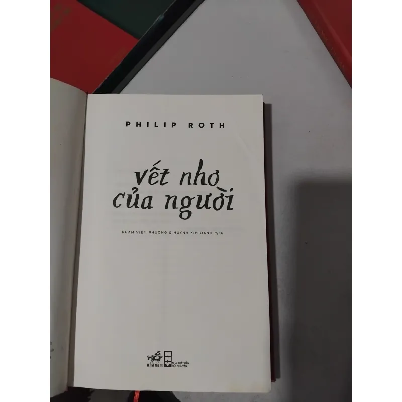 Vết nhơ của người tiểu thuyết của Philip Roth  936592