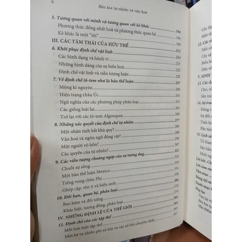 BÊN KIA TỰ NHIÊN VÀ VĂN HÓA - Phạm Văn Quang và Võ Thị Ánh Ngọc dịch 711690
