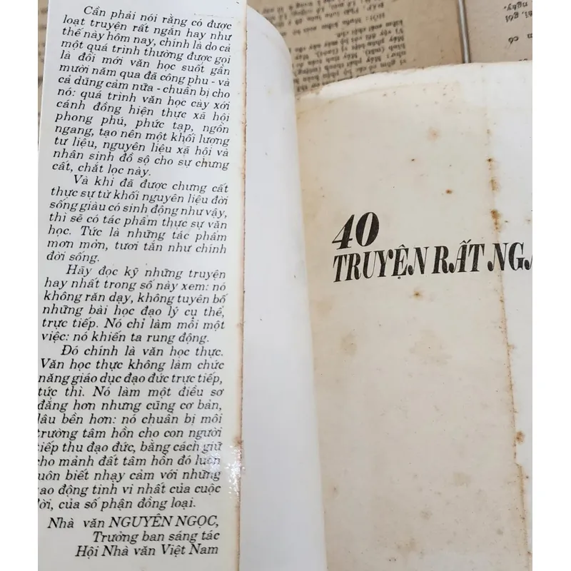 40 TRUYỆN RẤT NGẮN - Tác phẩm chung khảo cuộc thi truyện thế giới mới 1993-1994 744670