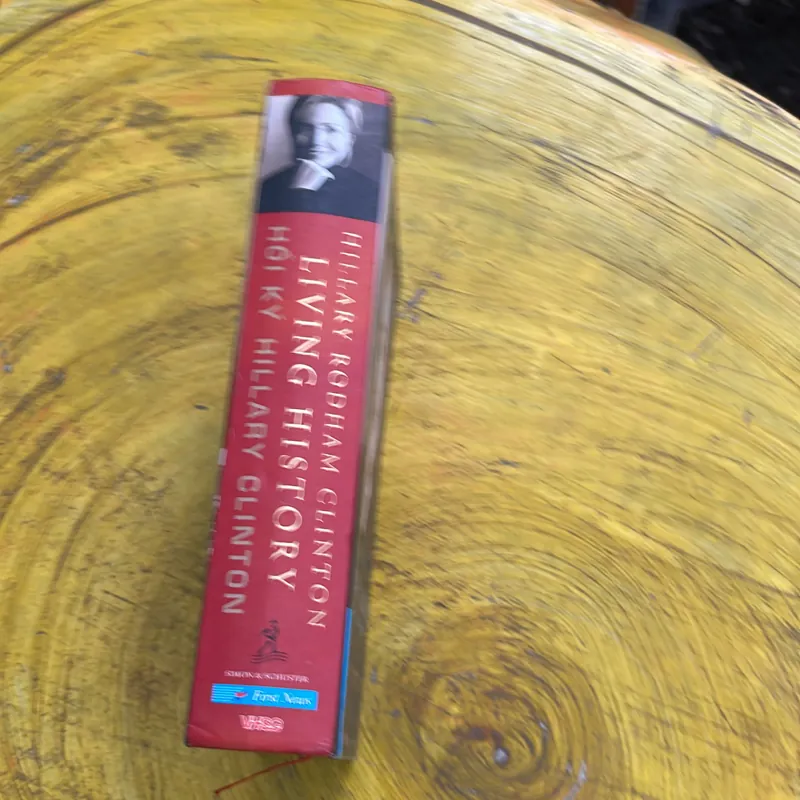 COMBO HILARY CLINTON: BÍ MẬT QUỐC GIA HỒI SINH & HỒI KÝ 736271