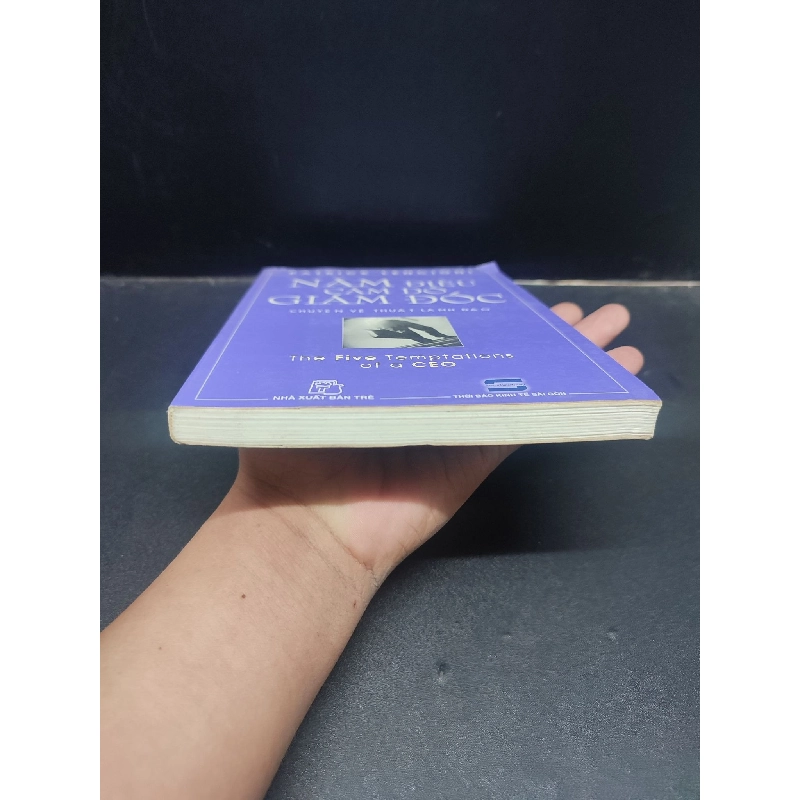 Năm điều cám dỗ giám đốc - Patrick Lencioni 2006 mới 80% ố bẩn HCM0305 kỹ năng quản trị 914166