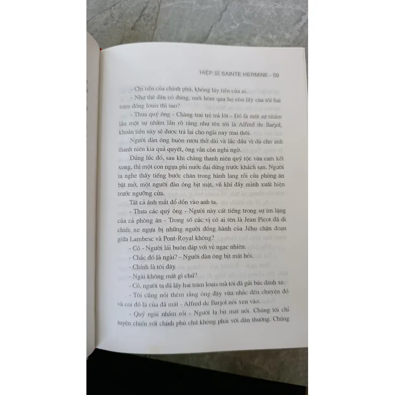 HIỆP SĨ SAINTE HERMINE - PHẠM BÍCH LIỄU, VŨ THU HÀ 789788