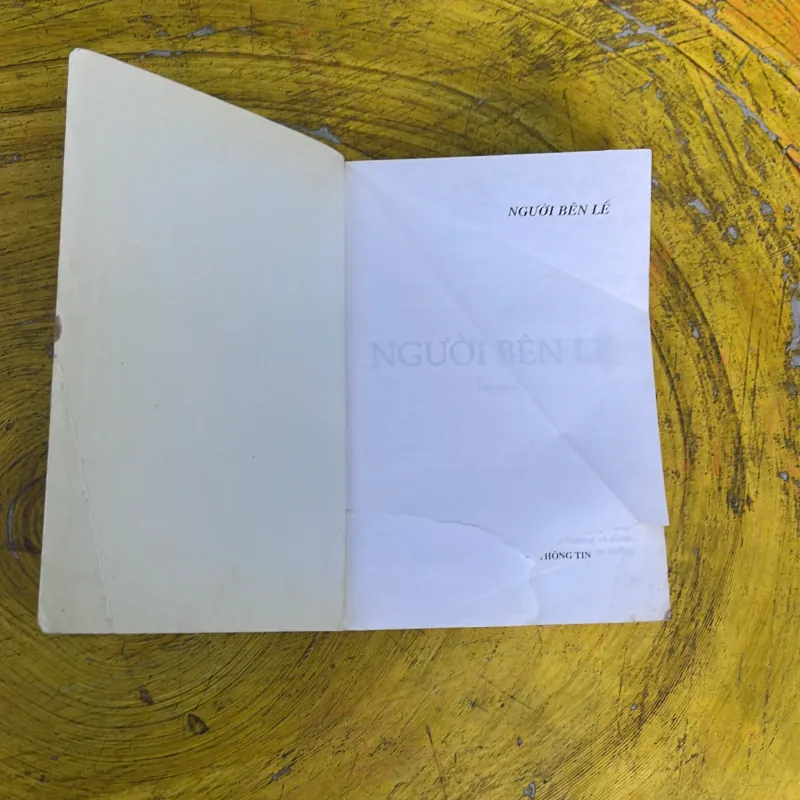 NGƯỜI BÊN LỀ - THIÊN SƠN 748898