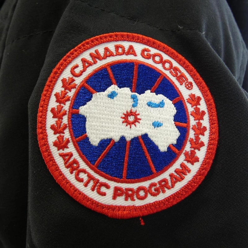 Áo khoác lông vũ MACKENZIE 2302JL của CANADA GOOSE - Hàng hiệu Authentic 821697