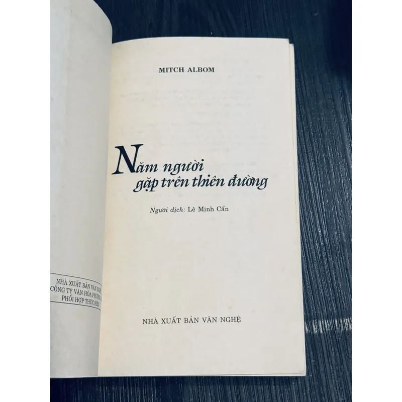 Năm người gặp trên thiên đường 607762