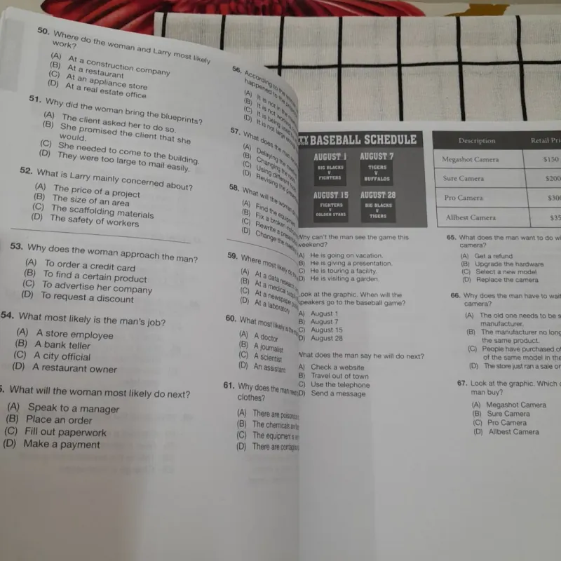 Bộ 2 giáo trình Ultimate TOEIC 2020 Simulated test & Score Booster.  695455