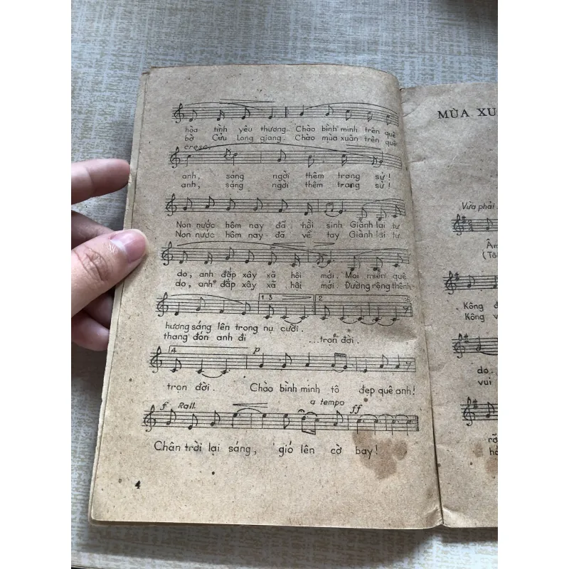 Cam-Pu-Chia chiến thắng (Tập nhạc) 961370