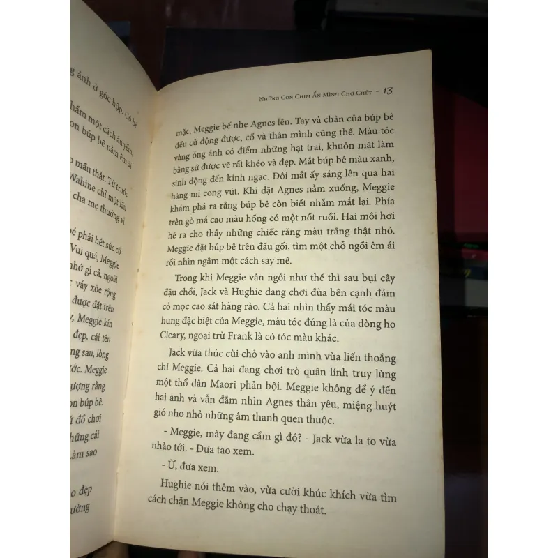 Những con chim ẩn mình chờ chết - Colleen McCullough 993670