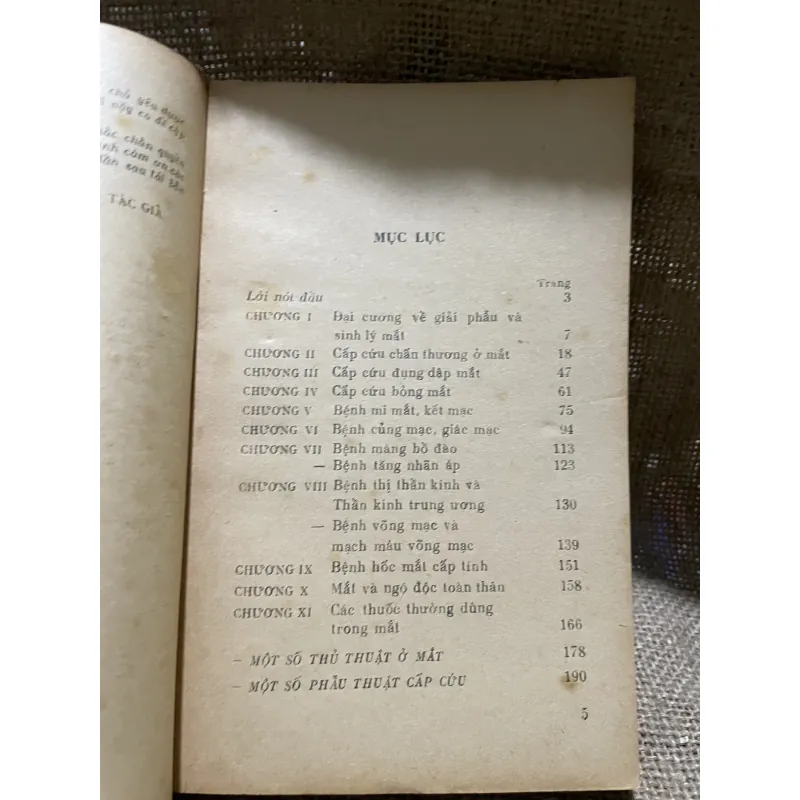Cấp cứu nhãn khoa - 200 trang, Xb 198x 799053