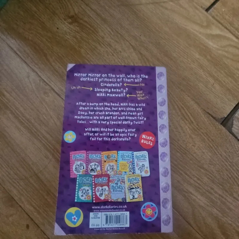 Dork diaries once upon a dork Giá 20k  604068