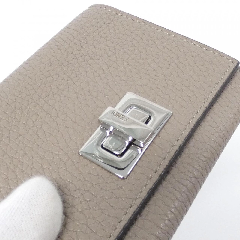 Fendi SELLERIA Peekaboo 8M0425 A91B ví đựng thẻ 623593