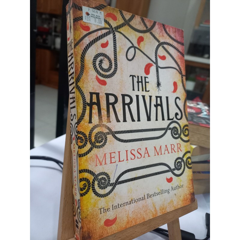 The Arrivals by Melissa Marr - sách ngoại văn đã qua sử dụng 194343