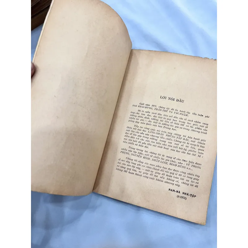 Lãng Nhân thân thế và tác giả 589151