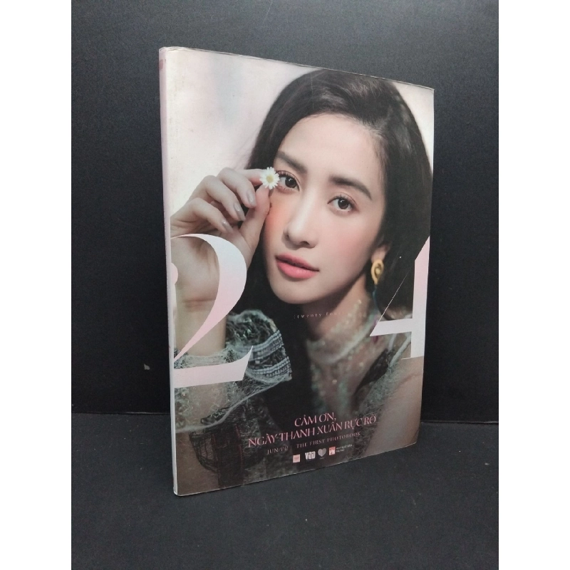 24 cảm ơn ngày thanh xuân rực rỡ mới 90% ố bẩn nhẹ 2019 HCM2809 Jun Vũ VĂN HỌC 923203