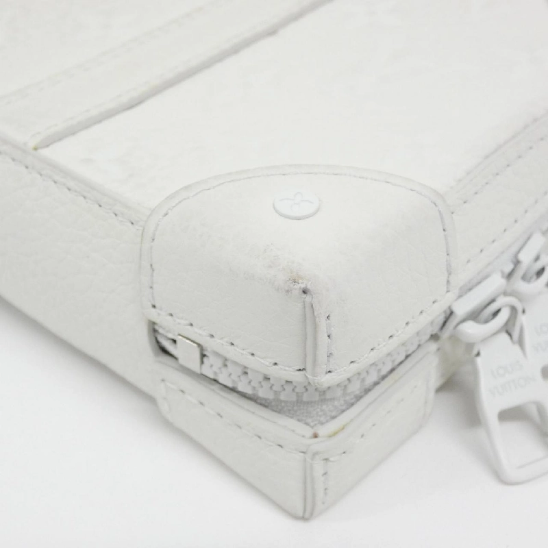 Túi xách mềm Monogram Trianon (LV Friends) của Louis Vuitton M80146 612982