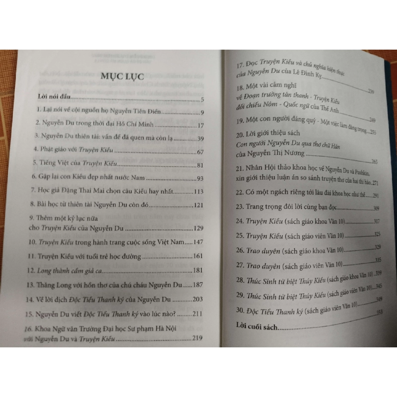 Nguyễn Du thiên tài vấn đề đã quen mà còn lạ - 2022 - 358 trang - LỊCH SỬ - CHÍNH TRỊ - TRIẾT HỌC - SLSCTDTGMPSLSCTANTQ3112-68 924817