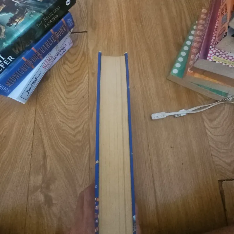 Demon Dentist (bìa cứng) Giá 40k  603904