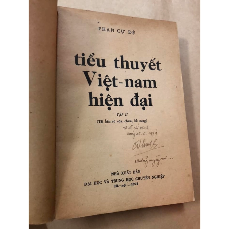 Sách Tiểu thuyết Việt Nam hiện đại - Phan Cự Đệ 306699