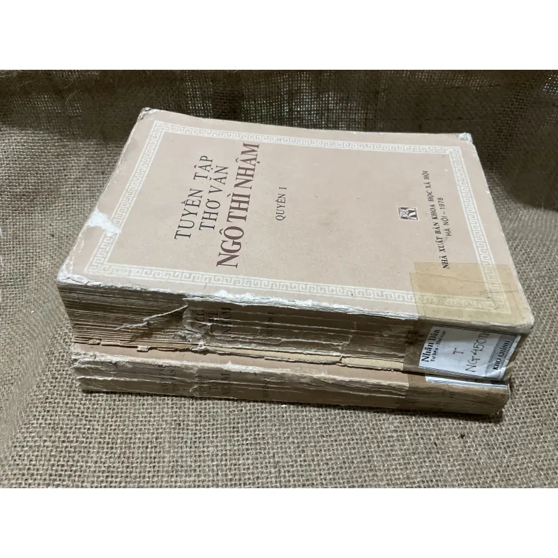Tuyển tập thơ văn ngô Thì nhậm - 1 cuốn khổ lớn- hơn 900 trang  800012