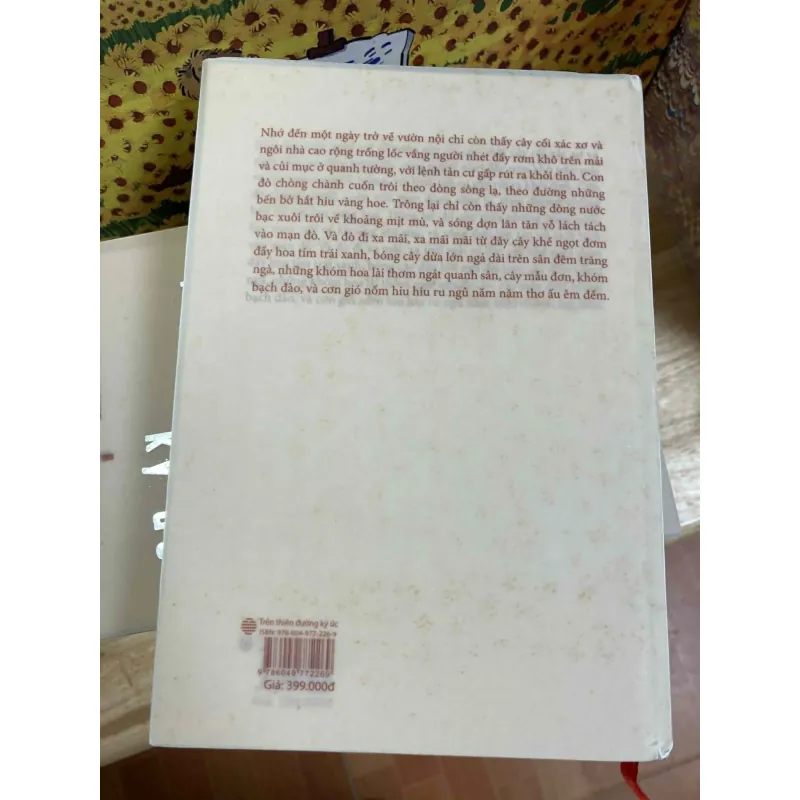 Trên Thiên Đường Ký Ức - Nguyễn Thị Hoàng - Bản Đặc Biệt 1022216