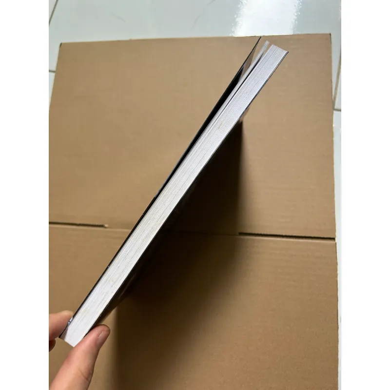 The Lunar Chronicles: Cinder Công chúa mặt trăng - Marissa Meyer 734410