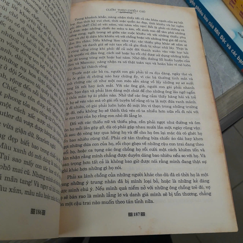 CUỐN THEO CHIÊU GIÓ - MARGARET MITCHELL 447733