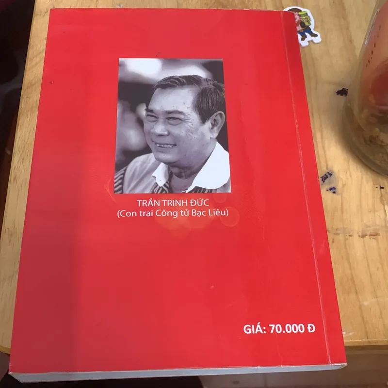 truyện về công tử Bạc Liêu kèm chữ ký tặng của con trai công tư Bạc Liêu 719709