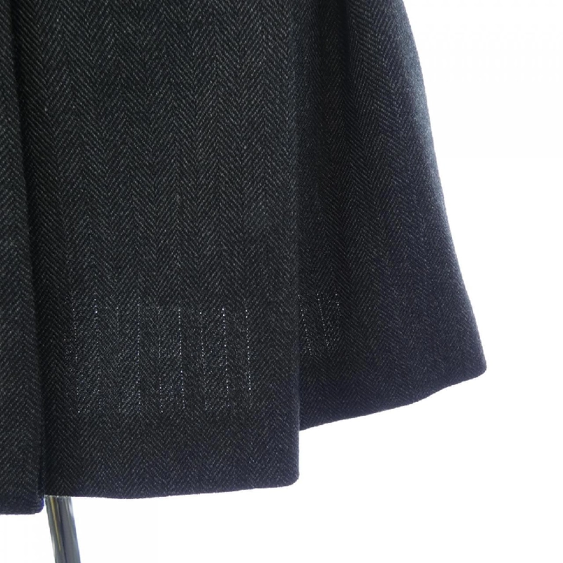 Chân váy mini bằng len Chevron PRADA P132ZG SOOO 17YU - Hàng hiệu Chính hãng 809079