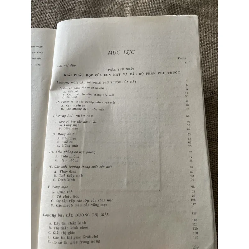Giải Phẫu Mắt Ứng Dụng Trong Lâm Sàng Và Sinh Lý Thị Giác, 250 trang, khổ lớn  796440