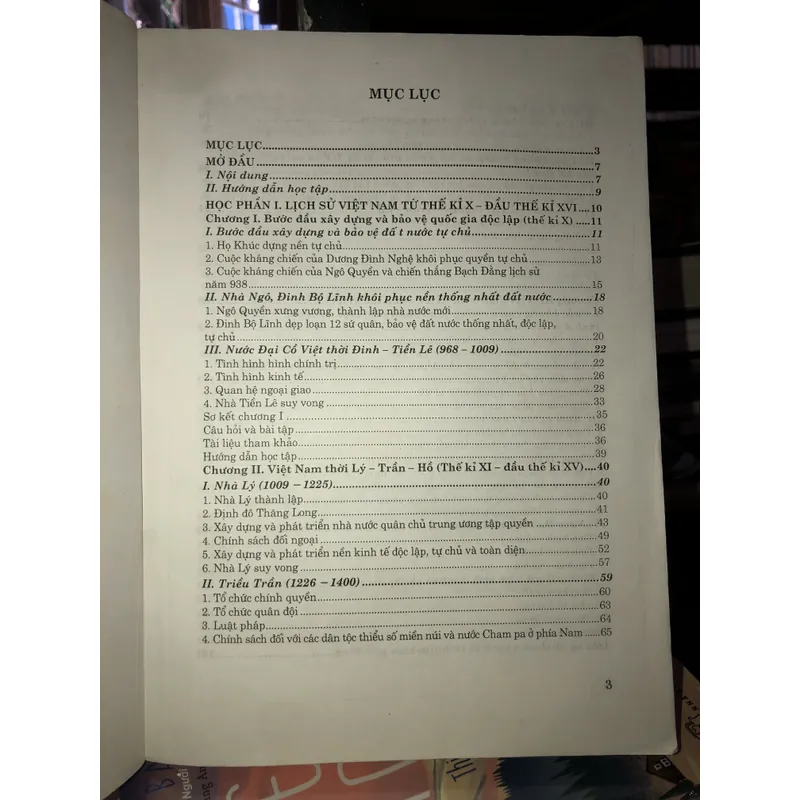 Lịch sử Việt Nam từ thế kỷ X đến 1858 - Trương Hữu Quýnh - Đào Tố Uyên - Phạm Văn Hùng 735456