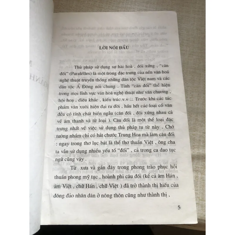 Câu đối Hoàng Phi thường dùng- Tân Việt-Thiểu Phong 968742