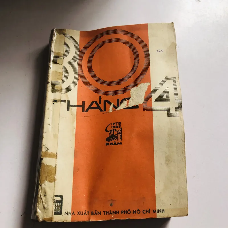 Ba mươi tháng tư  571903