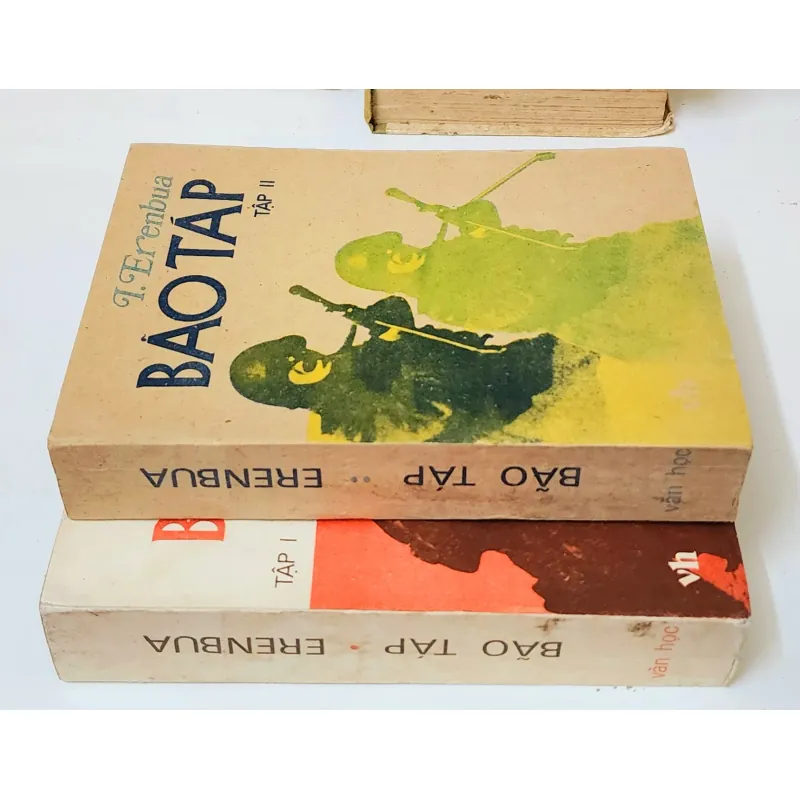 Tiểu thuyết "Bão táp" (nhà văn - nhà báo Xô Viết Ilya Ehrenburg) 788802